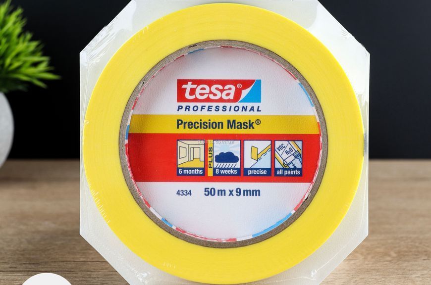 Защитная лента для гладких краев Tesa Precision Mask 50м x 9мм 04334-00030-01 фото Защитная лента для гладких краев Tesa Precision Mask 50м x 9мм 04334-00030-01 фото